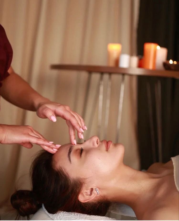 Massage Ngã Bảy Giúp Bạn Tinh Thần Tươi Mới